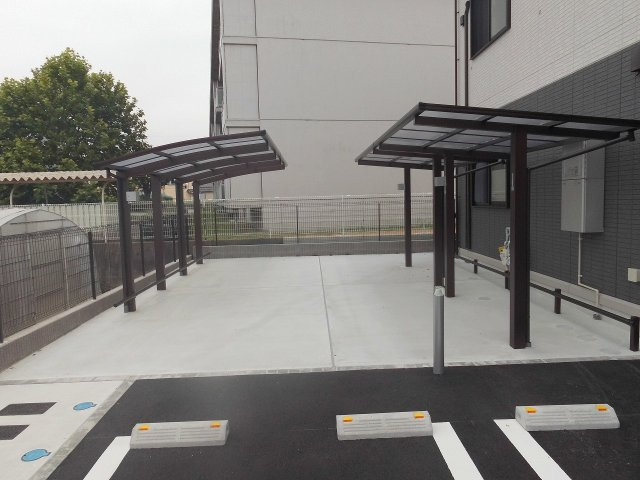 Peal Annexの駐車場