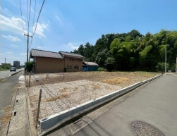 敷地面積66.7坪　売地　川越市天沼新田の前面道路含む現地写真|2号地は角地！南東側：公道8.3ｍに9ｍ以上の接道！北東側：公道4.2ｍに22ｍ以上の接道！