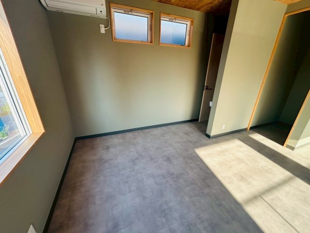 小坂本町今井様貸店舗の内装