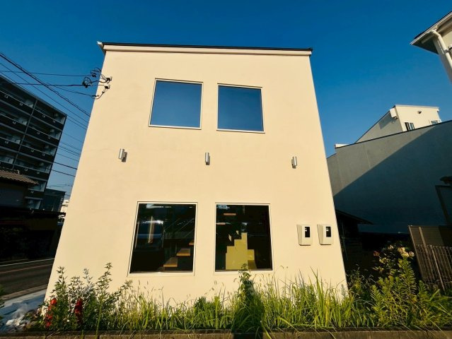 小坂本町今井様貸店舗の外観