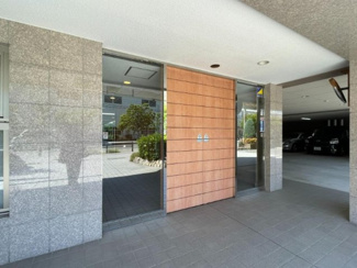 【エントランス】