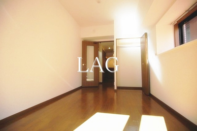 【寝室】 | グランド・ガーラ笹塚 | 寝室です。