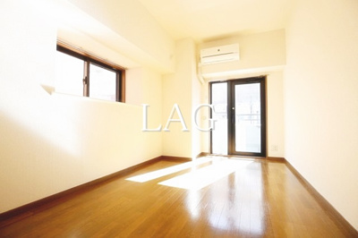 【居間・リビング】 | グランド・ガーラ笹塚 | 洋室のお部屋です。