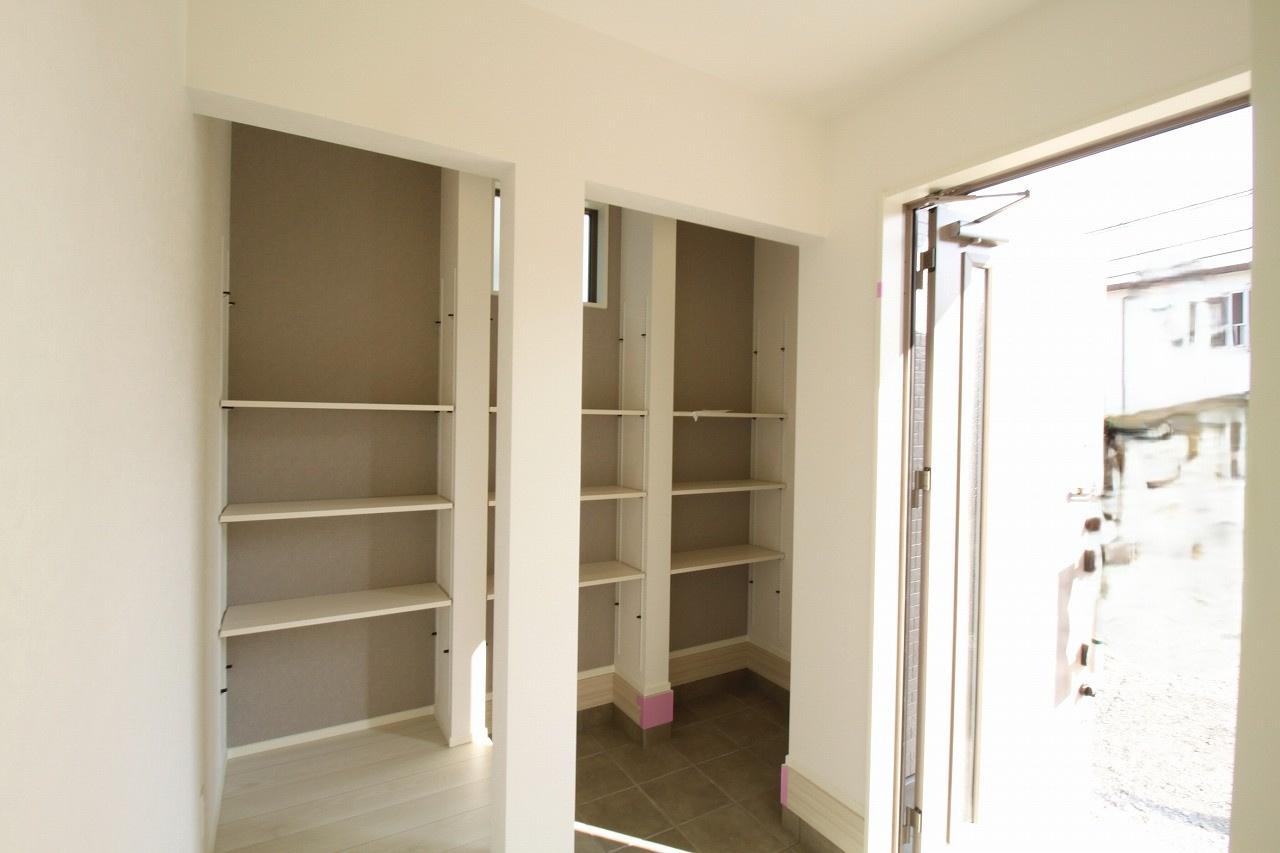 いの町枝川　新築戸建　⑪（全2区画）【内覧可能】の収納|シューズインクローク