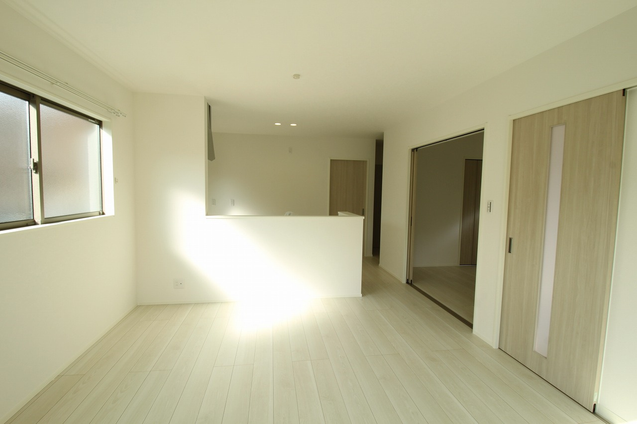 いの町枝川　新築戸建　⑪（全2区画）【内覧可能】のキッチン|ＩＨクッキングヒ－タ－　グリル