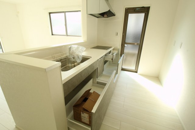 いの町枝川　新築戸建　⑪（全2区画）【内覧可能】のキッチン|カウンターキッチン