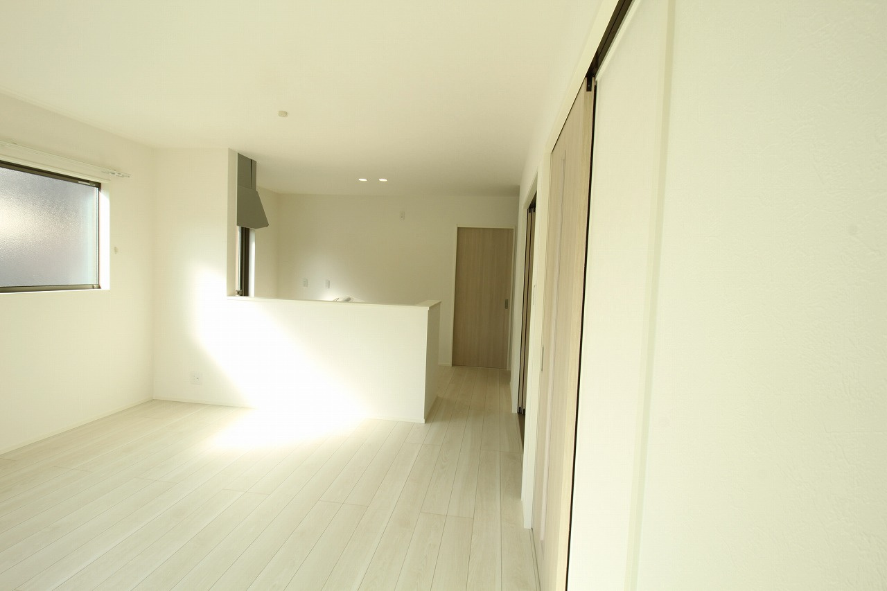 いの町枝川　新築戸建　⑪（全2区画）【内覧可能】の居間・リビング|ＬＤＫ　15.1帖