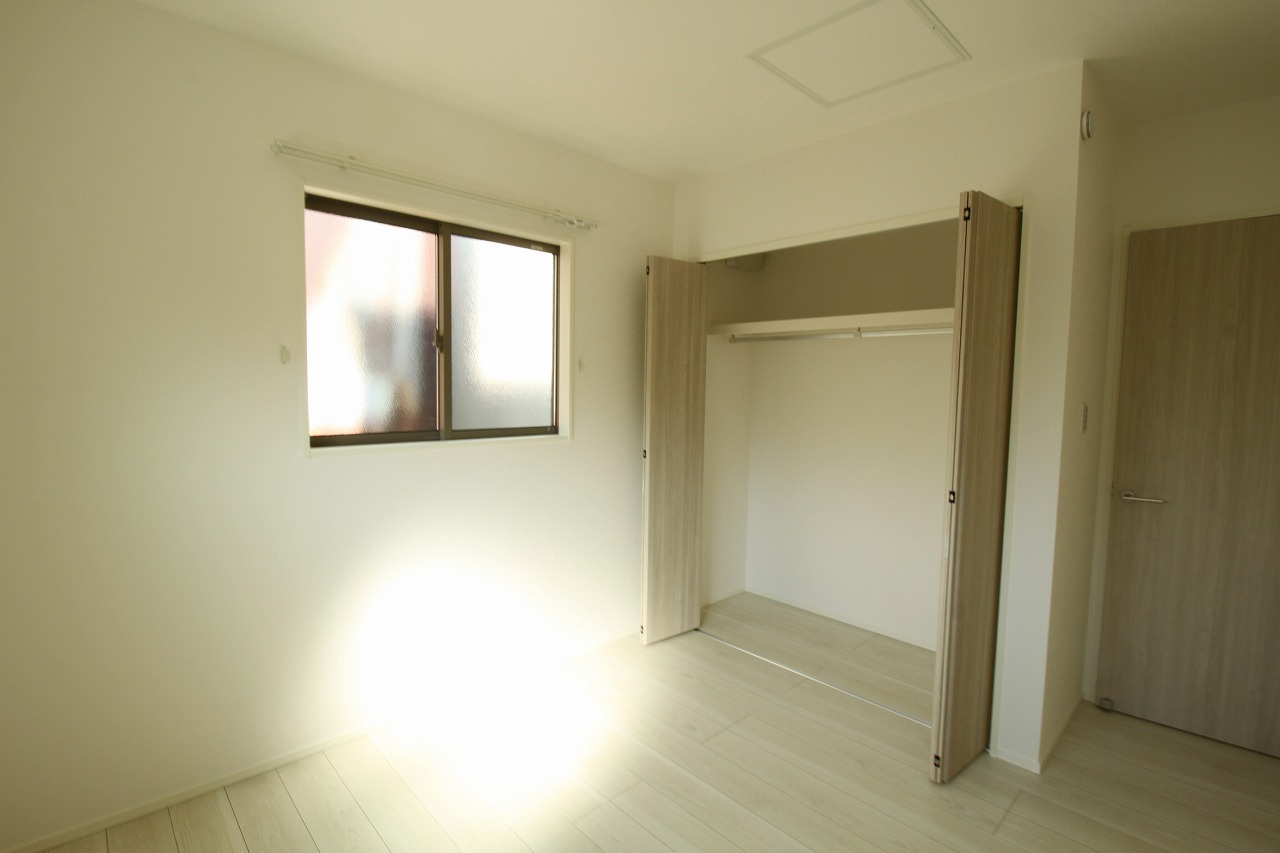 いの町枝川　新築戸建　⑪（全2区画）【内覧可能】の寝室|2Ｆ　南の部屋　7.7帖