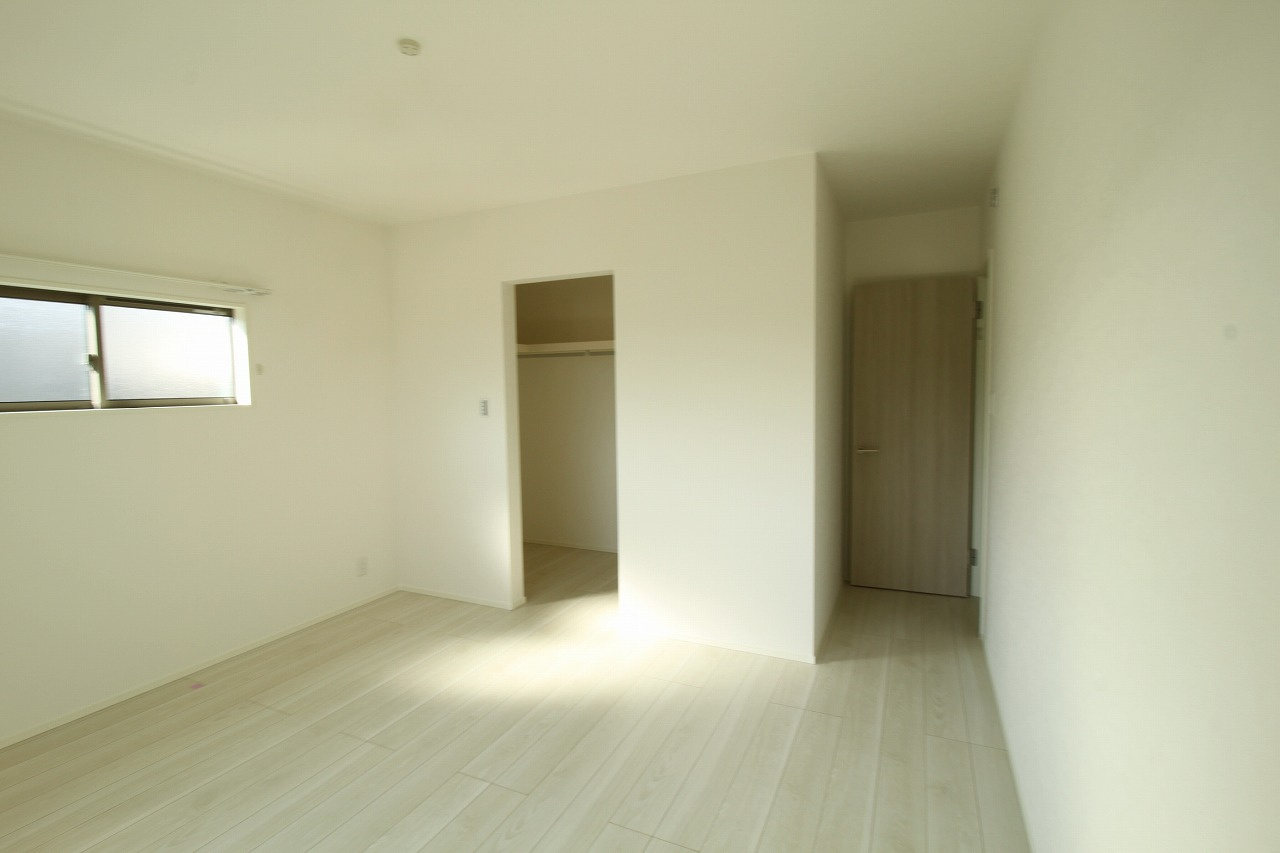 いの町枝川　新築戸建　⑪（全2区画）【内覧可能】の寝室|2Ｆ　南の部屋　7.7帖