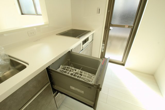 いの町枝川　新築戸建　⑪（全2区画）【内覧可能】のキッチン|食器洗浄乾燥機