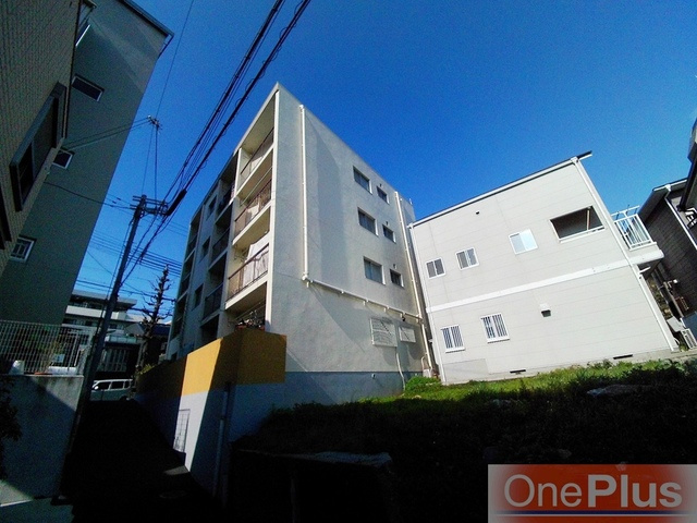 西灘マンションの外観