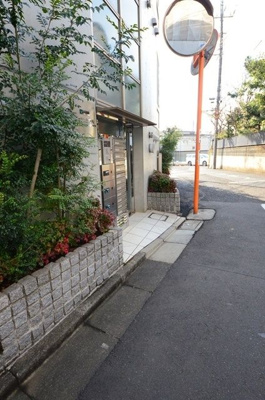 【エントランス】 | ヴェリテ東松原