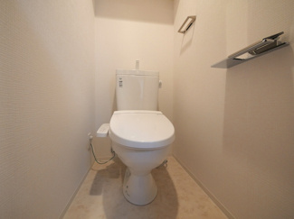 【トイレ】 | エスリード難波AGREA | 清潔感のあるトイレです
