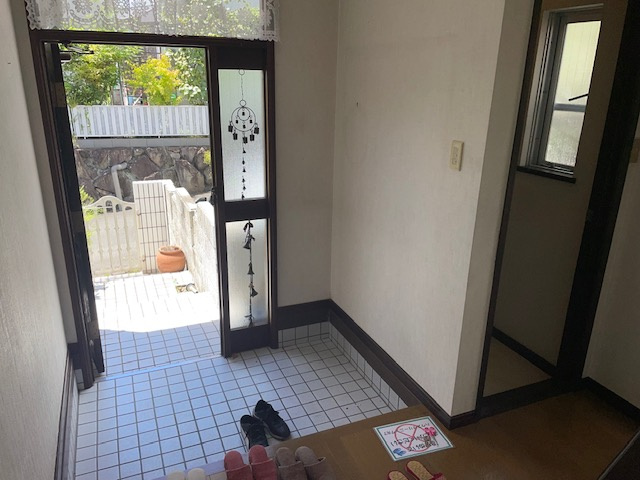【玄関】 | 枚方市茄子作北町　戸建