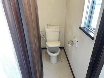 【トイレ】 | 枚方市茄子作北町　戸建 | １階トイレ