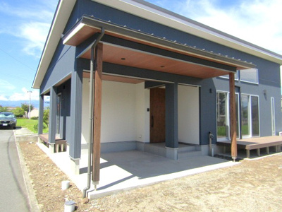 【駐車場】 | 【平屋住宅】甲府市下今井町 | カースペースがあります