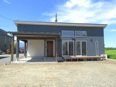 【庭】 | 【平屋住宅】甲府市下今井町 | たまにはお庭で休日を過ごしてみるのもよいかもしれません