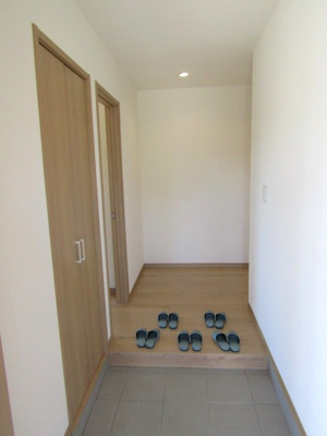 【玄関】 | 【平屋住宅】甲府市下今井町 | きれいな玄関です