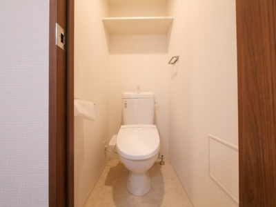 【トイレ】 | エスリード難波AGREA | 清潔感のあるトイレです