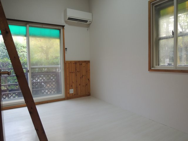 コートビレッジ桜ヶ丘PartⅡレジデンスの洋室|写真は103号室【コートビレッジ桜ヶ丘PartIIレジデンス】