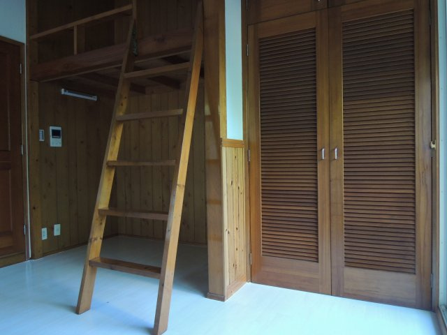 コートビレッジ桜ヶ丘PartⅡレジデンスの洋室|写真は103号室【コートビレッジ桜ヶ丘PartIIレジデンス】