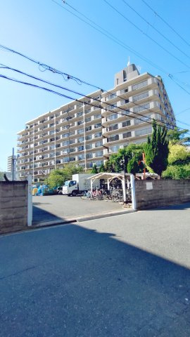 ハイム鴻池の外観