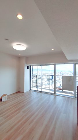 ハイム鴻池の居間・リビング