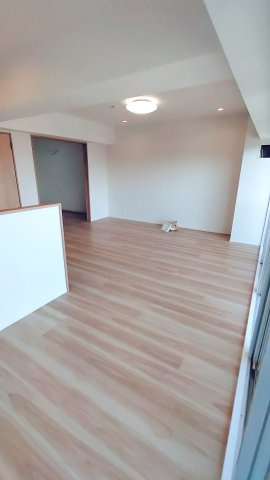 ハイム鴻池の居間・リビング