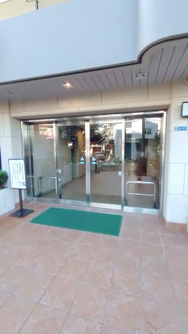 ハイム鴻池のエントランス