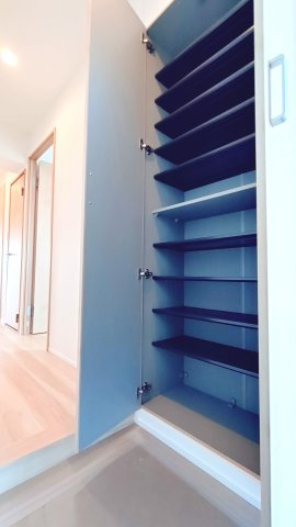 ハイム鴻池の収納|シューズボックス