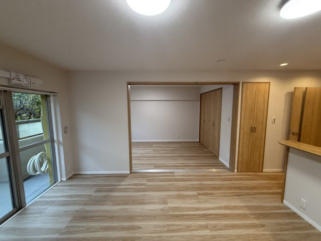 横浜若葉台団地4-22号棟の居間・リビング|リビング