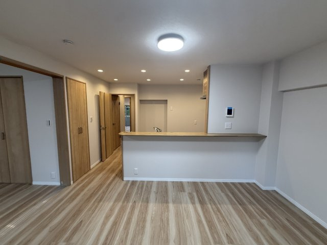 横浜若葉台団地4-22号棟の居間・リビング|リビング