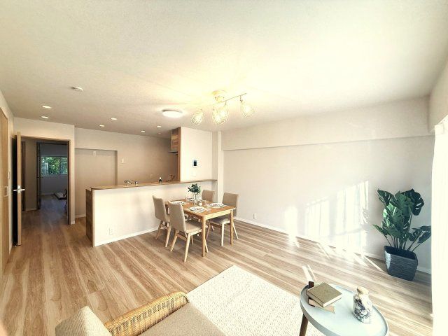 横浜若葉台団地4-22号棟の居間・リビング|リビング