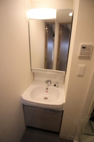プレサンス梅田Ⅱの独立洗面台