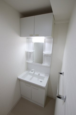 【独立洗面台】 | エルファミーレ富田林