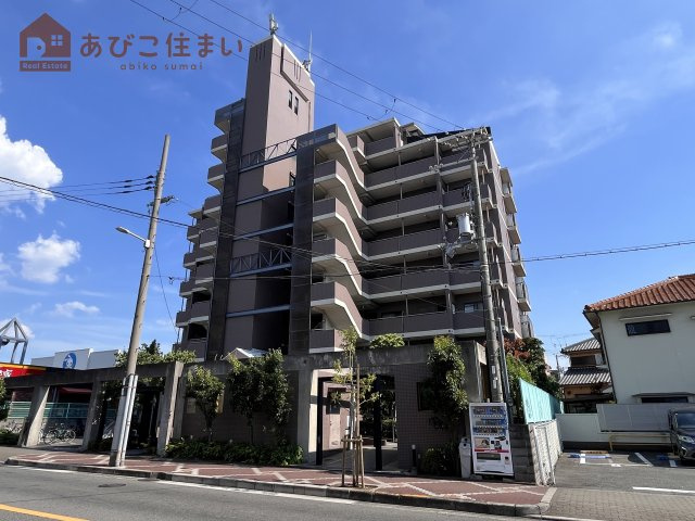 エクシード遠里小野の外観