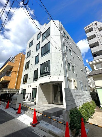 新宿区西新宿４丁目の賃貸マンションの外観