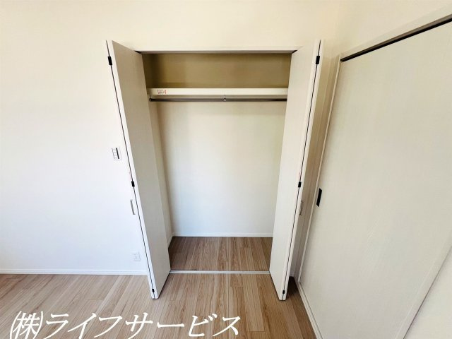 【収納】 | ベル・アーバニティ東淀川 | 玄関側洋室４.５帖／クローゼット有