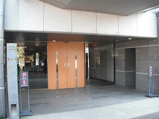 コスモ21ザ・ガーデンズフォートのエントランス