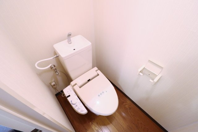 メゾン・ヴェルドゥールのトイレ