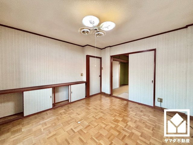 伏見区深草平田町の寝室