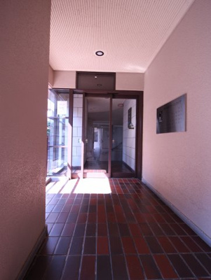 【エントランス】 | 豊中本町　アーバンライフ | マンション入り口になります。