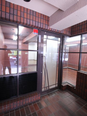 【エントランス】 | 豊中本町　アーバンライフ | 玄関部分になります。