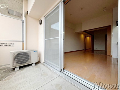 【バルコニー】 | ロイヤルピジョン岩塚 | お洗濯にも便利なバルコニー付き