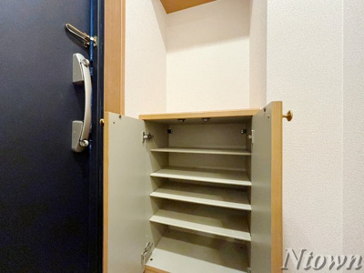 【収納】 | ロイヤルピジョン岩塚 | 大きなスペースがあり、収納には困りません