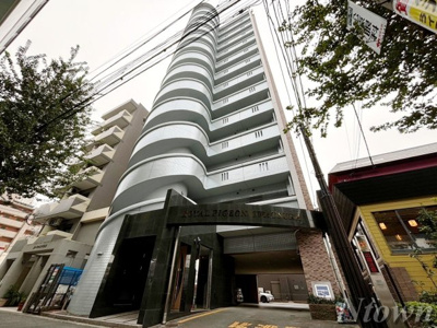 【外観】 | ロイヤルピジョン岩塚 | 落ち着いた雰囲気の外観です