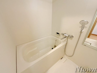 【浴室】 | ロイヤルピジョン岩塚 | ゆったり過ごせるお風呂です