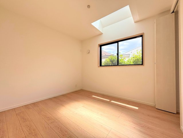 泉区岡津町　新築戸建ての洋室|◆土・日・祝日は、当社スタッフによる現地案内会を実施しております。もちろん平日のご案内も可能です。お気軽にご相談ください！！
