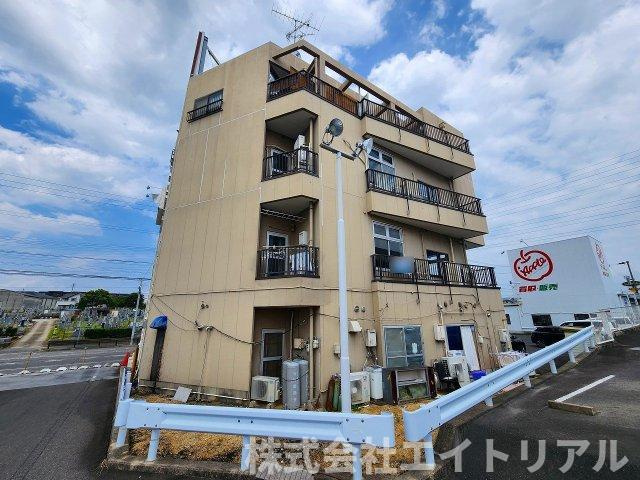山口ビルの外観