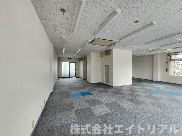 山口ビルの内装